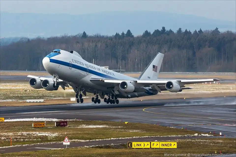 揭秘美国“末日之翼飞机”：E-4B核战指挥机- 知乎