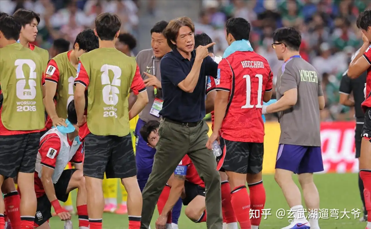 韩国队被曝发生内讧，金玟哉被换下后对教练组非常不满，是真的吗？韩国队内问题有多严重？