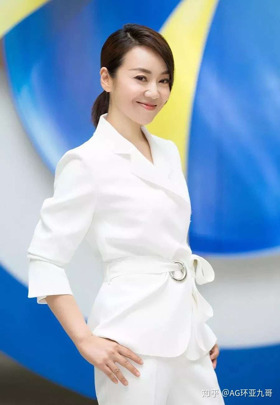 48岁的闫妮惊艳春晚 美 是女人一生的事业 知乎