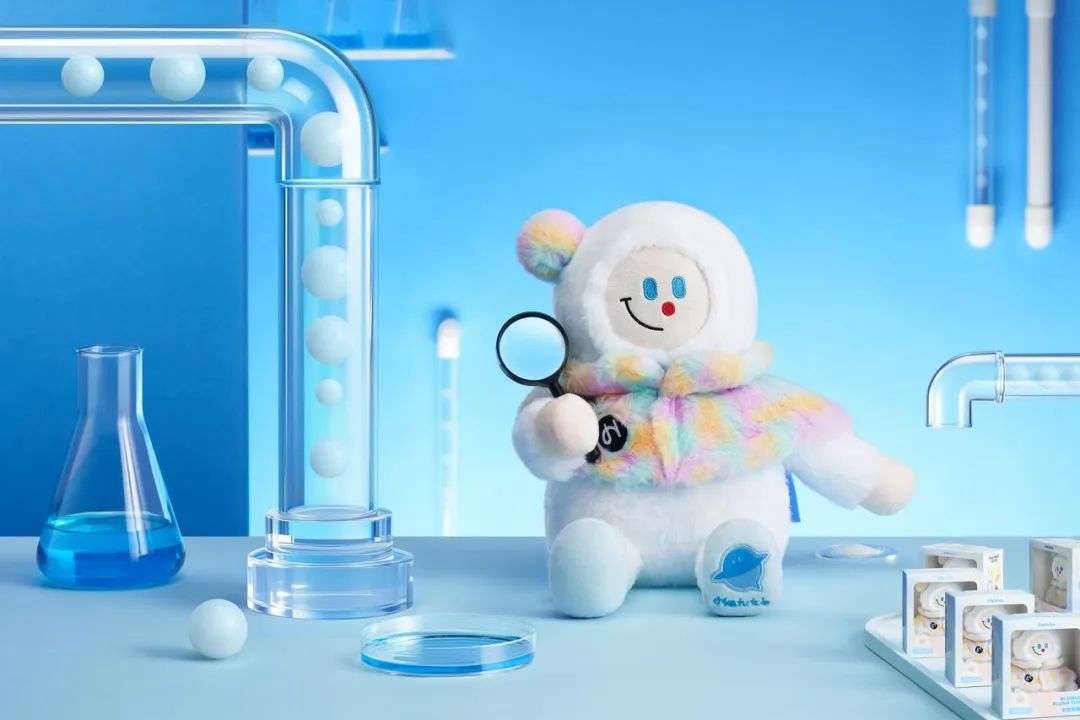 一年 20 万台出货，AI 玩具公司 Haivivi 刚拿了 2 亿新融资，我们和创始人聊了聊
