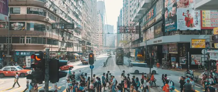 为什么2023年这么多人通过香港优才计划申请香港身份？