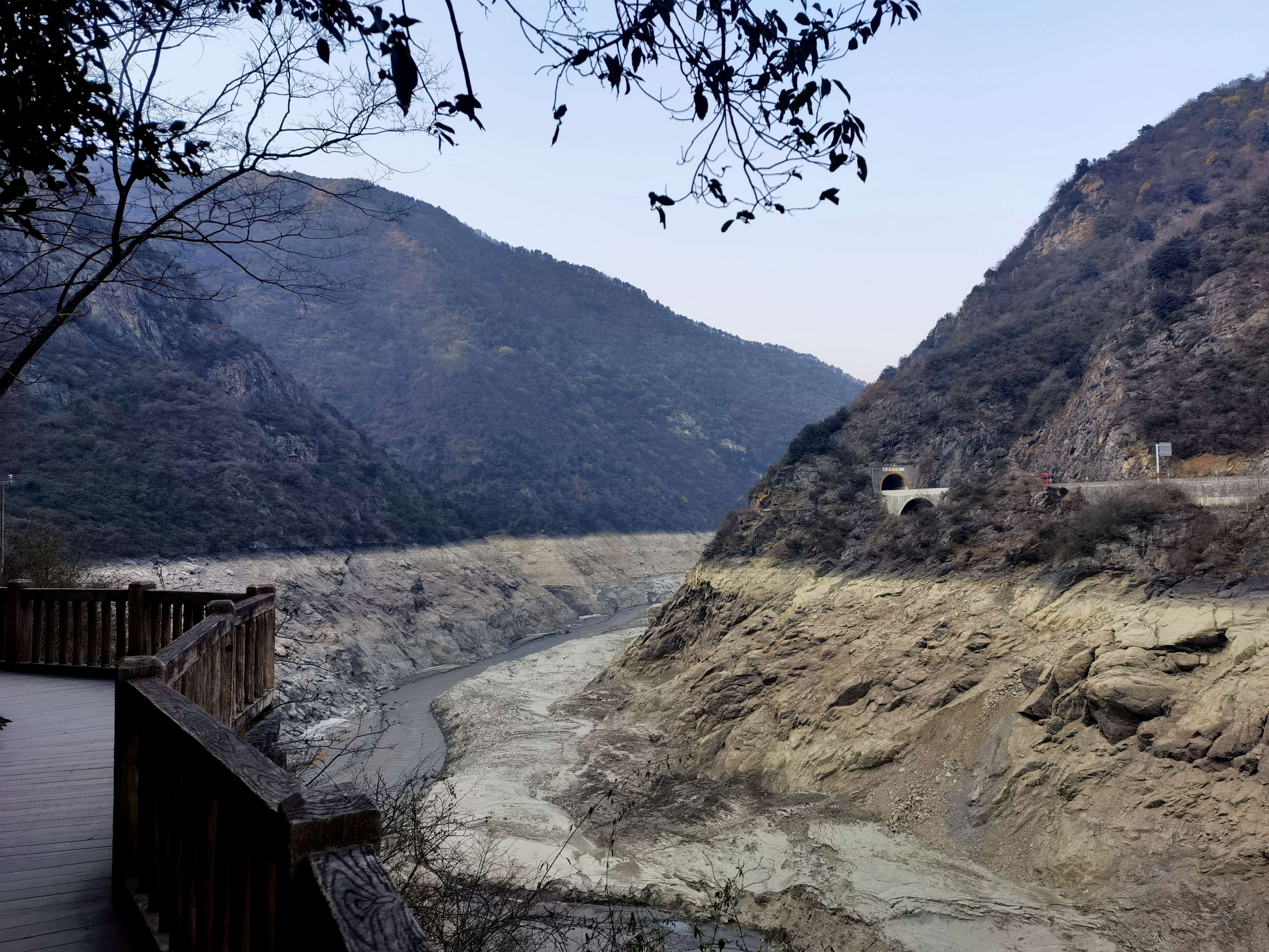 杨文理 的想法: 褒谷口石门栈道 - 知乎