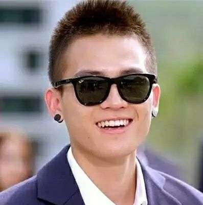 有长脸适合的寸头类型吗