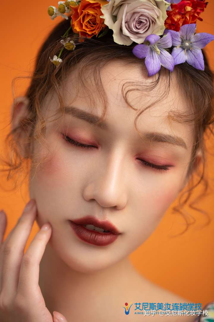 影楼化妆师培训要学多久?