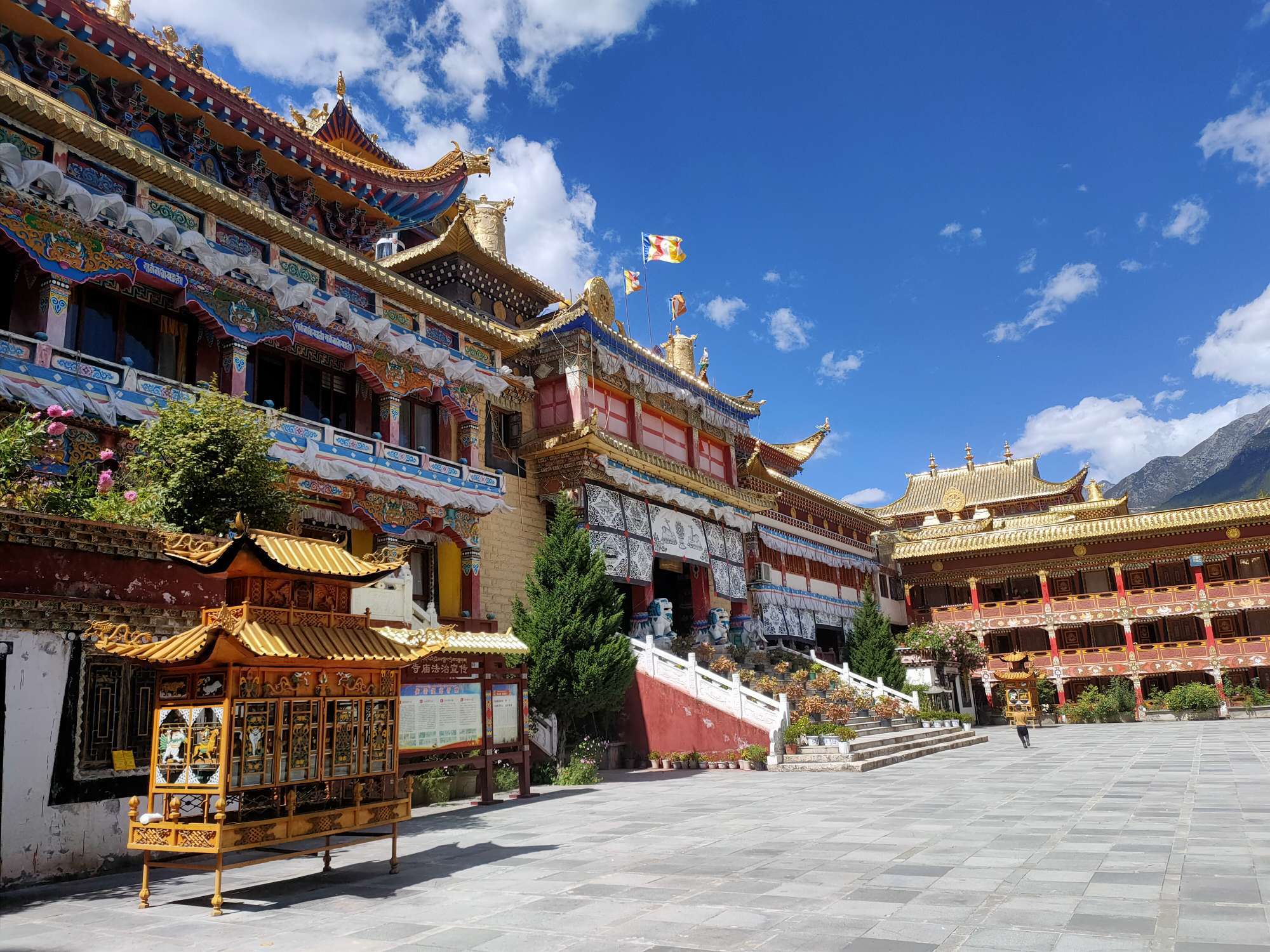 always here 的想法: 风景分享~ | 今日打卡康定金刚寺庙风景