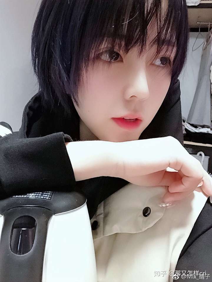 如何看待斗鱼主播mix晴子在与乔碧萝殿下连麦过程中的表现