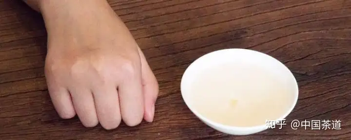 真没想到（倒茶敲桌子三大忌）喝茶要讲究的六大礼仪有哪些，喝茶要讲究的六大礼仪，前列舒通片，
