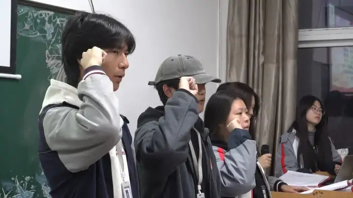 浙江省广播电视中等专业学校第八届学生会成立大会暨第五届青年志愿者协会成立大会(图4)