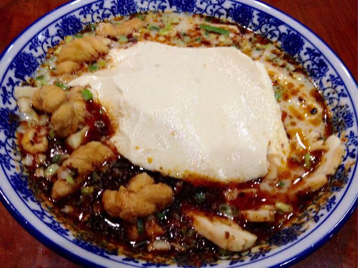 同样是宝鸡的小吃,为什么豆花泡馍不像擀面皮,臊子面和油酥锅盔那样