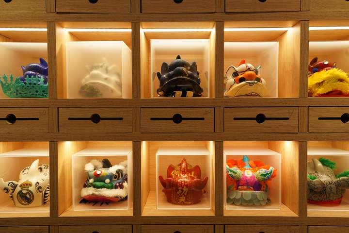 知乎城市佛山·好物市集佛山传统醒狮文化品牌「狮涵」用舞狮做成的月饼，护你「平安无事」