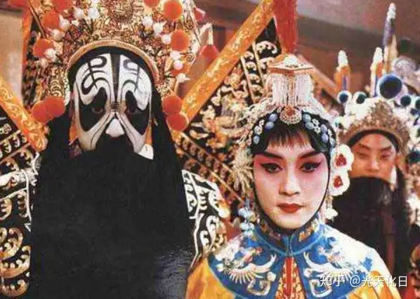 《霸王别姬》为什么是中国电影的巅峰之一？（霸王别姬为什么评分高）