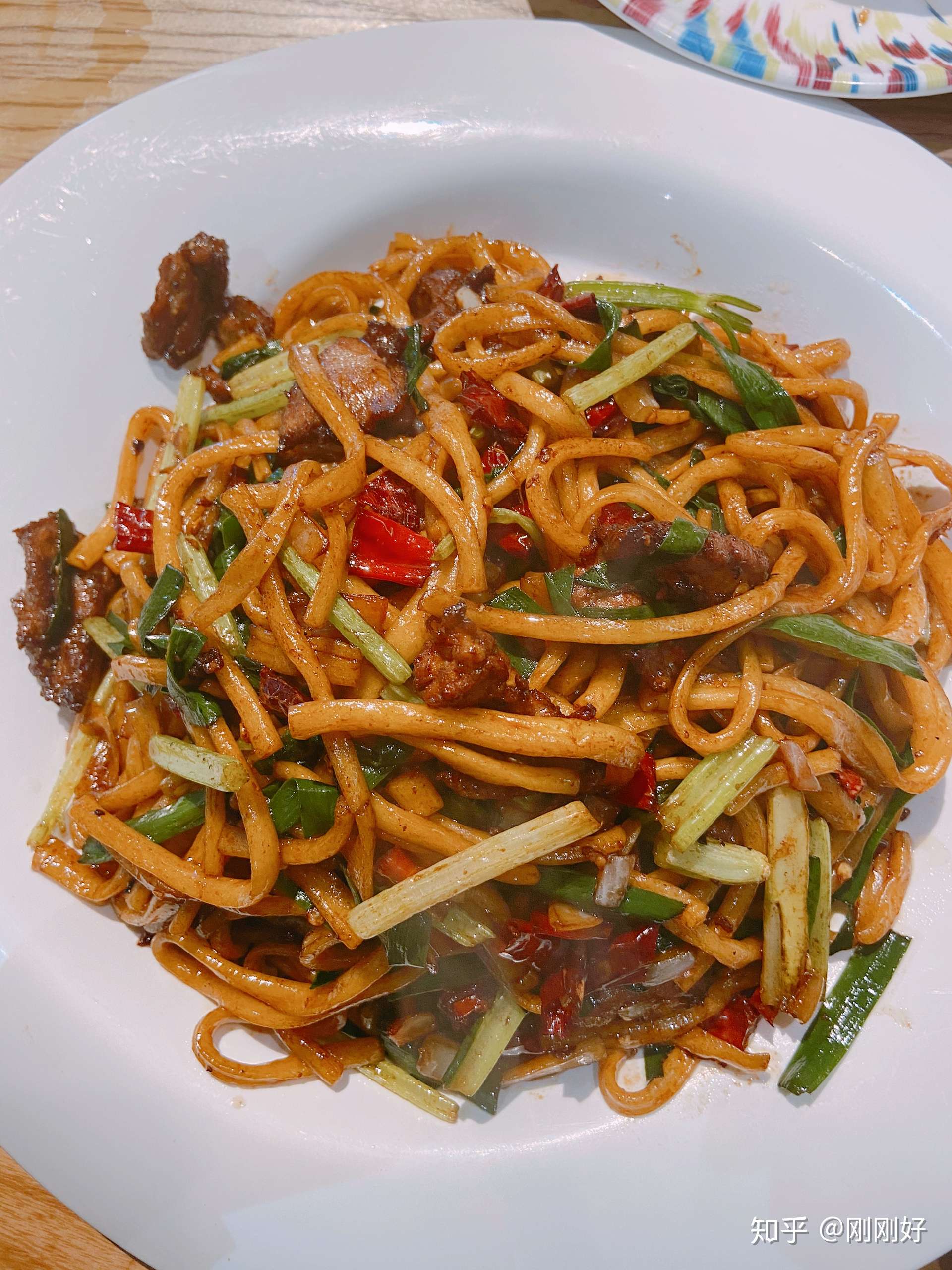 刚刚好 的想法: 在天津能吃到这么正宗的干煸炒面,红柳烤… - 知乎