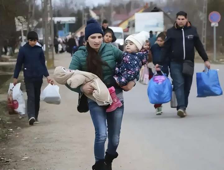 乌克兰难民在欧洲现状（欧洲人民欢迎乌克兰人吗）