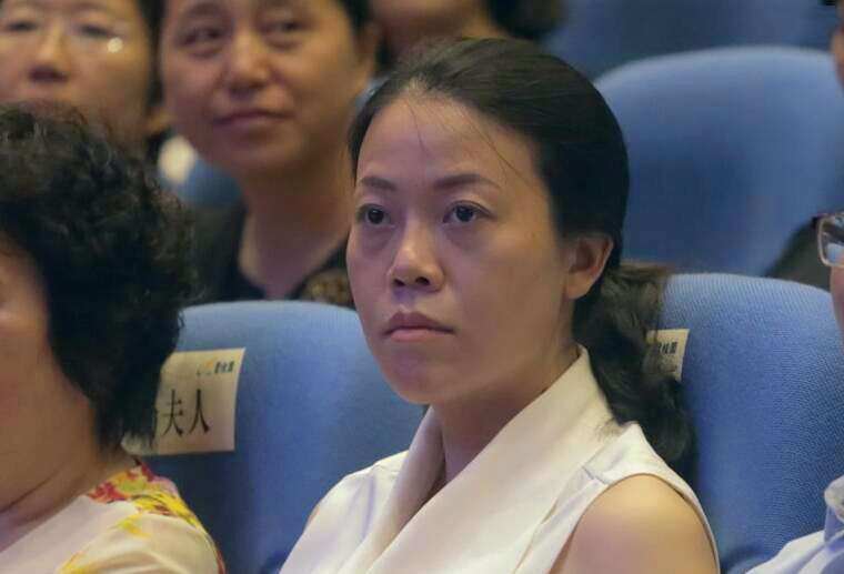 互联网那些事 的想法: 中国女首富再度被40岁的杨惠妍蝉联!