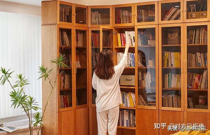实木书柜选择什么材质最好 什么样的书柜最实用详情介绍