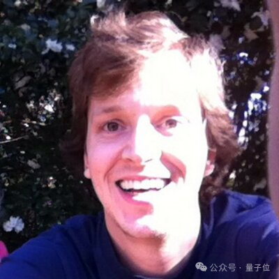 小扎抢人抢到了Ilya头上：收购不成，转头挖走CEO