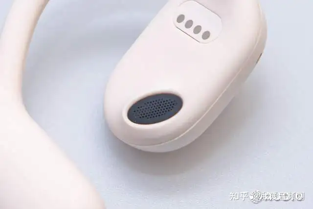 Oladance Wearable Stereo Cloud White(白)-