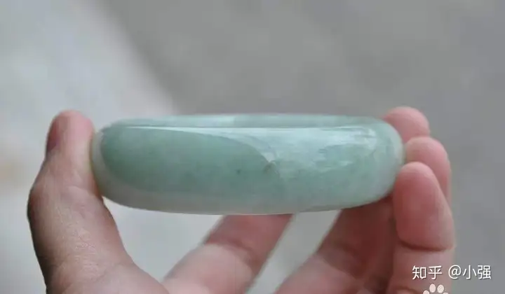 如何挑選玉手鐲？