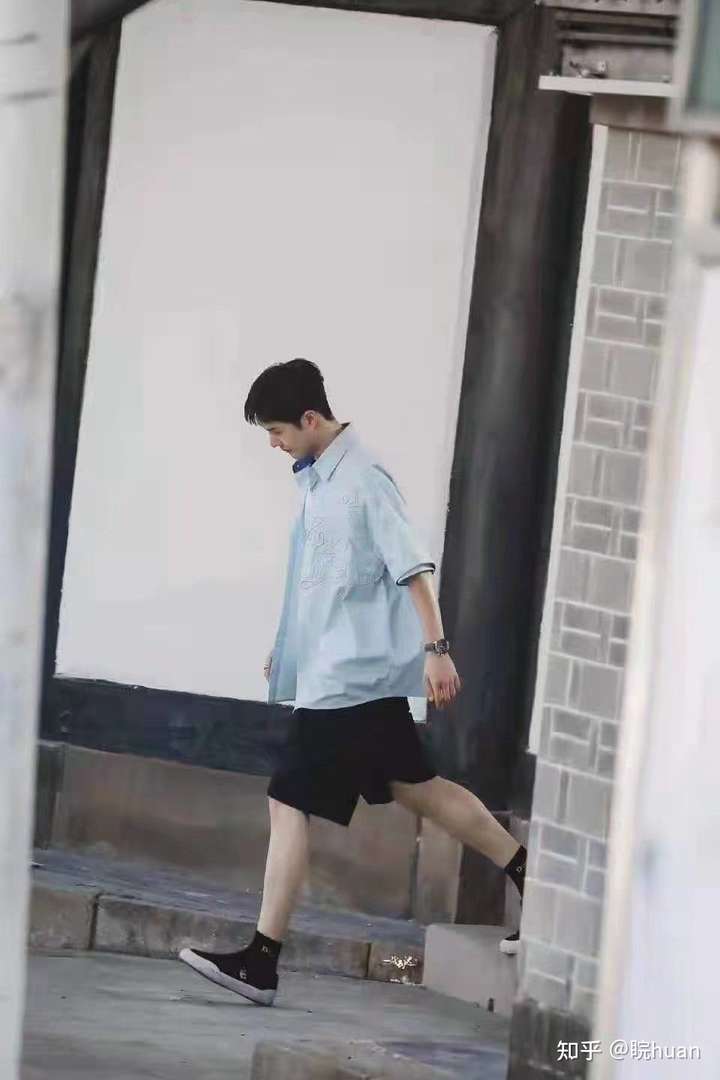 一开始为什么会喜欢王一博?