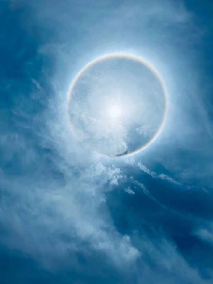 双层光晕现象什么原理?