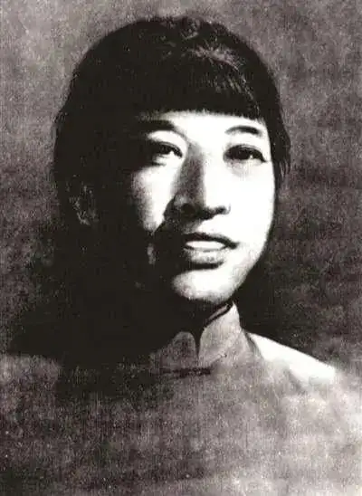 他是最小的党员也是最年轻的红军战士109名亲族抗战中殉国