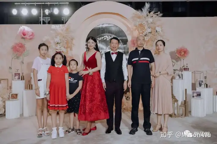 陈景河桑利县现场（63岁的宝石男的T5250为什么如此受到关注？带你掀开陈景河的巨作与新郎的努力）居然，