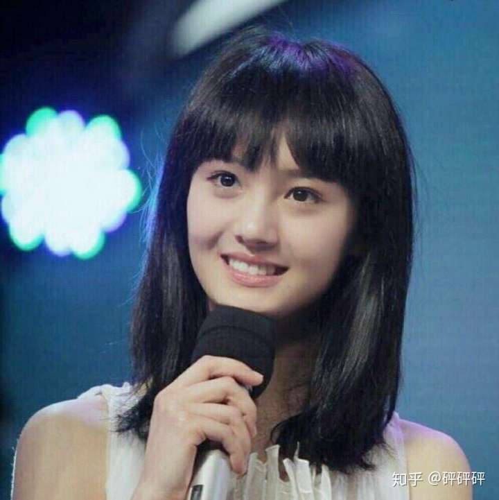 如何评价郑爽的长相