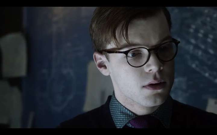 可不可以推荐那种反派长得帅的小说电视剧或电影