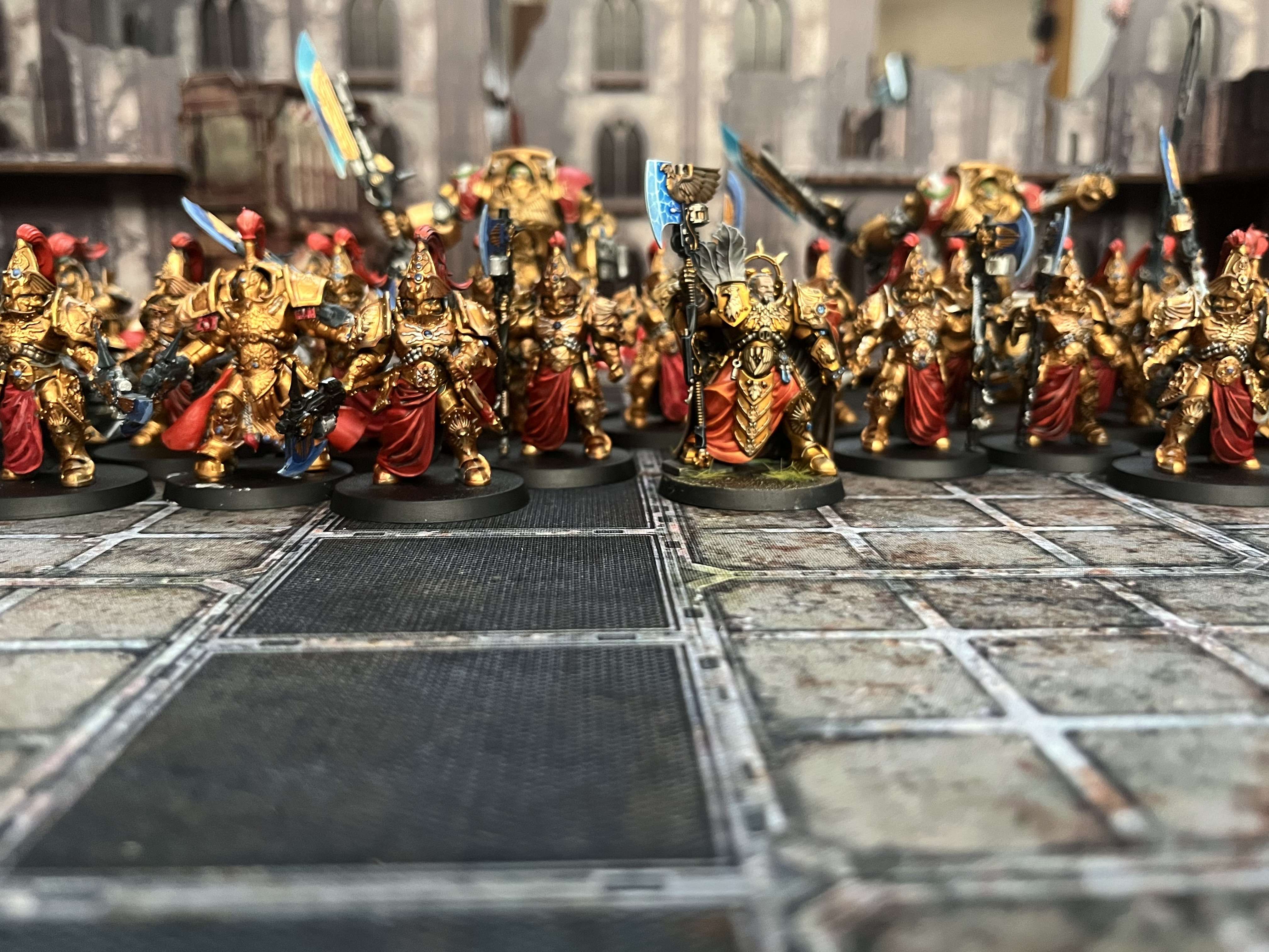 阿莱克修斯 的想法: #战锤40k# 禁军成军合影 图拉真是订购的