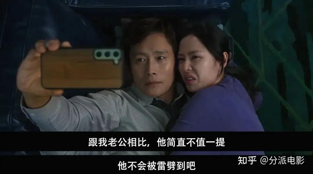 《无可奈何》口碑炸裂+横扫大奖，年度顶流爆款