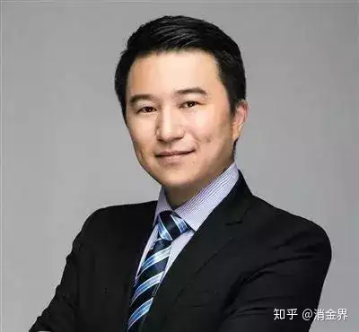 对于创富风口的选择,黄聪的眼光是独到的:在2011年,互联网金融尚属