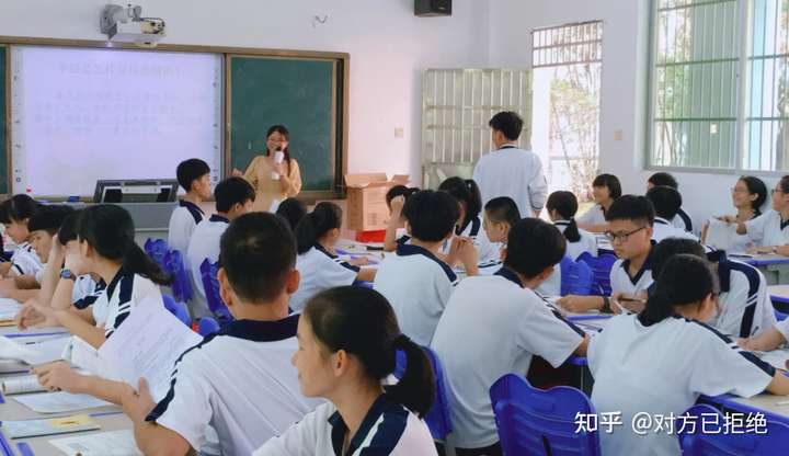 取消教师的寒暑假是真的吗 该不该取消教师寒暑假详情分析