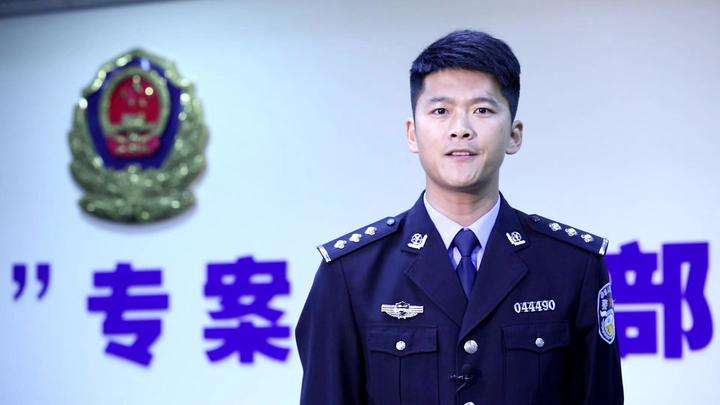 危难之时显身手真实的刑警生活是什么样的
