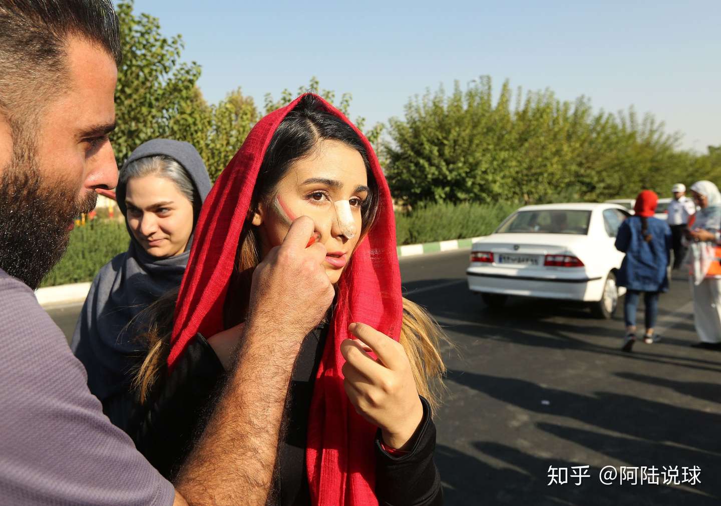 40年来首次 大约3500名伊朗女性现场观战世预赛 知乎