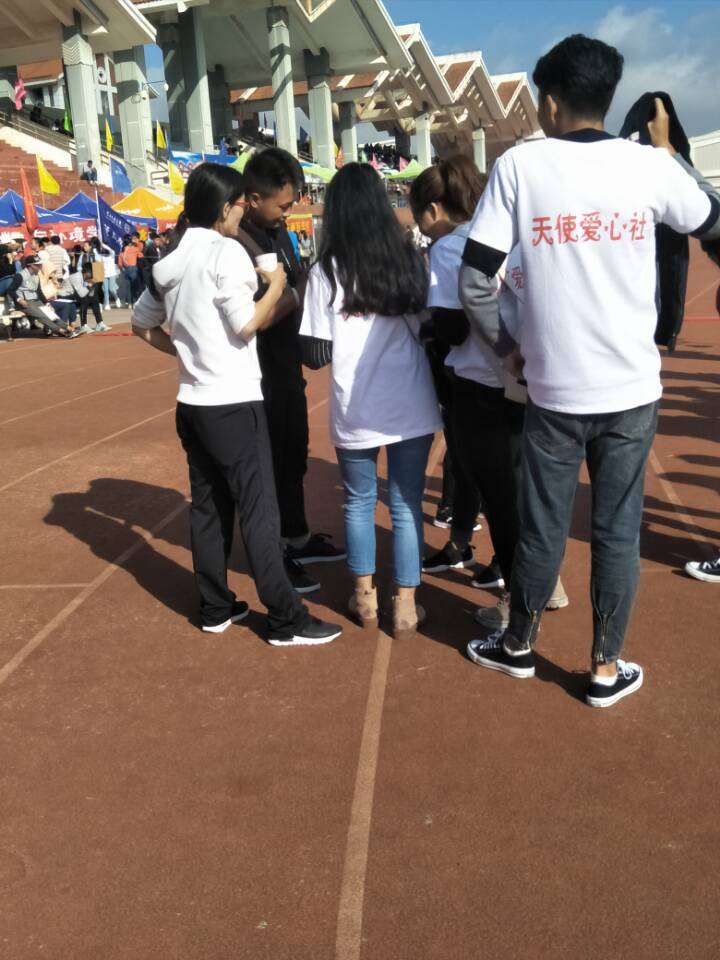 你最喜欢的背影照片是哪张?