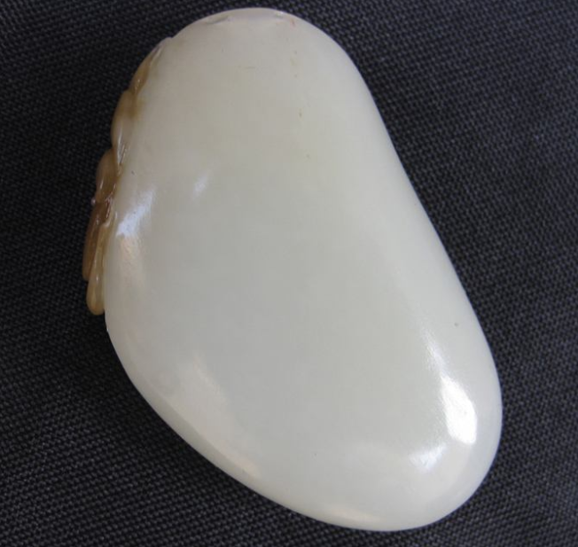 如何分辨俄罗斯玉与和田玉五个方法教你区分俄罗斯玉与和田玉