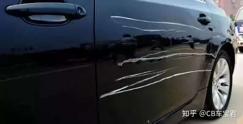 不小心蹭了车怎么办 交警 千万别跑路 做这三件事 知乎