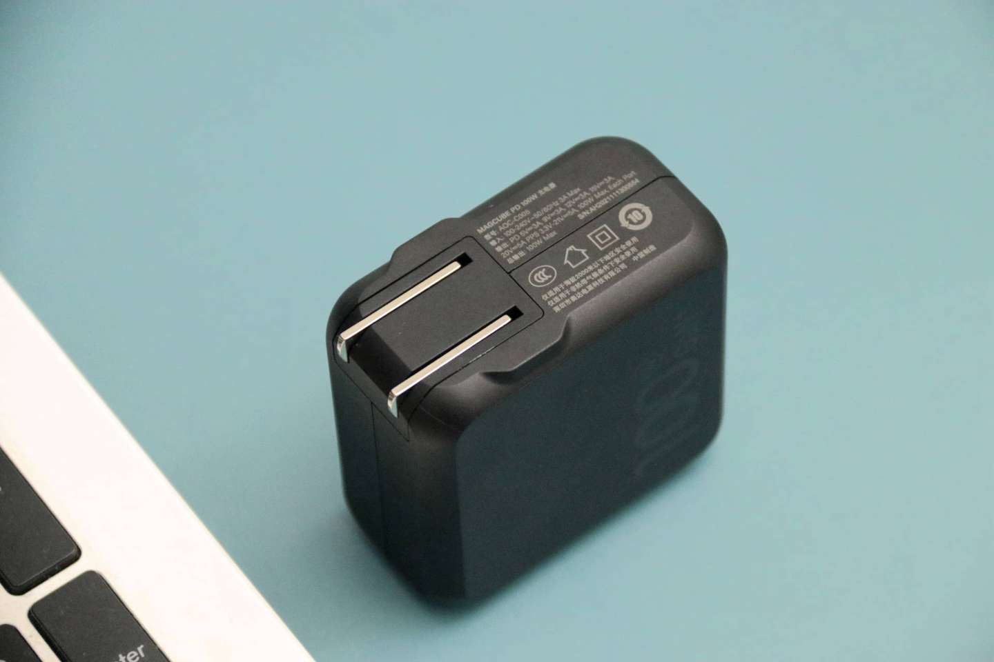 Aohi Magcube 100W氮化镓充电器评测:小身材大能量,高效又便携