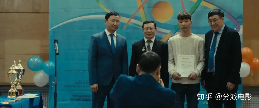 《如果我能冬眠》戛纳高分佳作太催泪,又一部年度必看!
