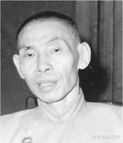 一辆小轿车上的故事杜月笙的江湖义气