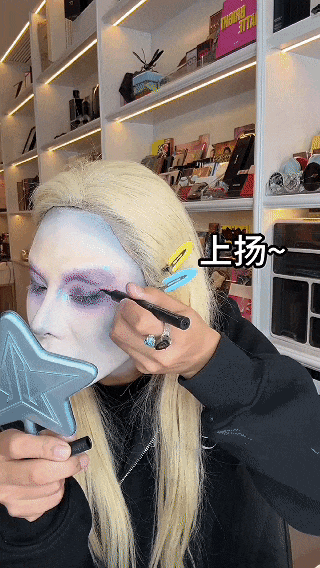 被AI妆到了！DeepSeek教网友化妆，竟像极了「石矶娘娘」