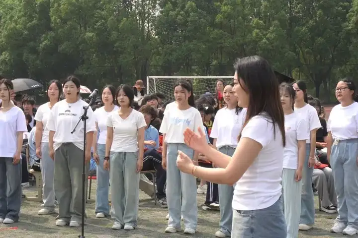 正青春 向未来 | 2025塘栖校区高三成人礼(图29)