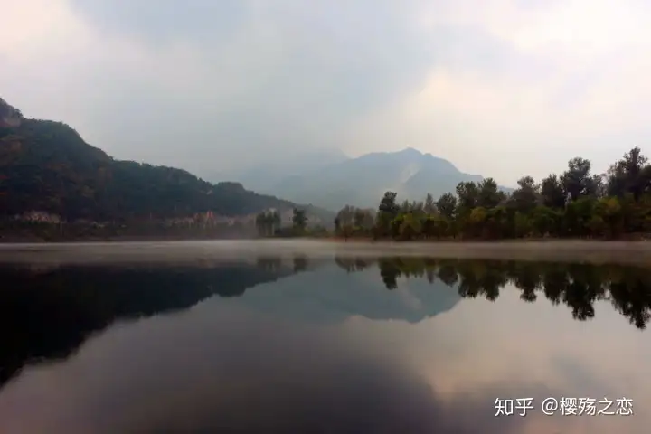 世界上最大的充水溶洞，全长3000米，被誉为“最美旅游洞穴”之一