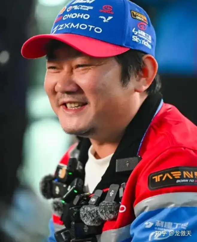 张雪每年给员工涨薪两次，同时有 10 %的员工不参与涨薪并面临淘汰，如何看待此调薪制度？