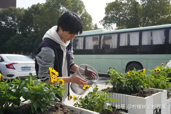 播種綠色希望 共建美麗校園 | 我校塘棲校區(qū)開展植樹節(jié)活動(dòng)！(圖9)