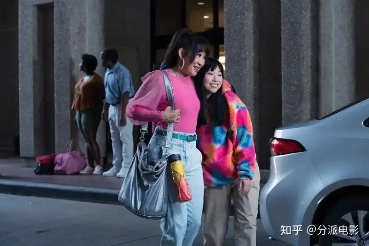 《猜谜女士》五星好评!亚裔喜剧口碑爆炸!