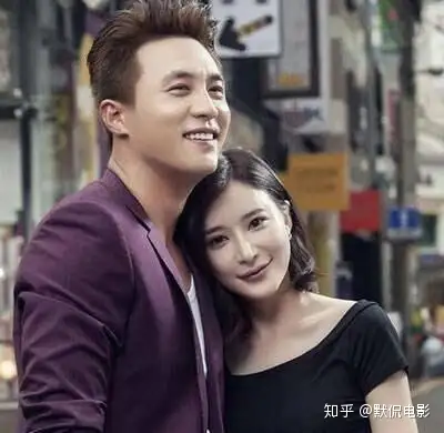 其中,杜淳曾疑似劈腿一位有着"大陆最美空姐"之称的空姐项瑾