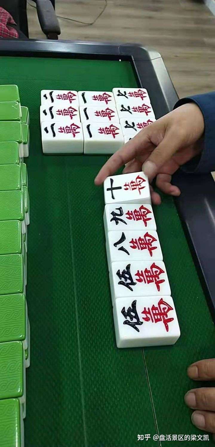 为什么一些景点不在排队区设置长椅供游客休息