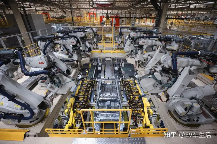 问界吊打百万豪车？余承东再开“大嘴”模式 是吹牛还是自信？