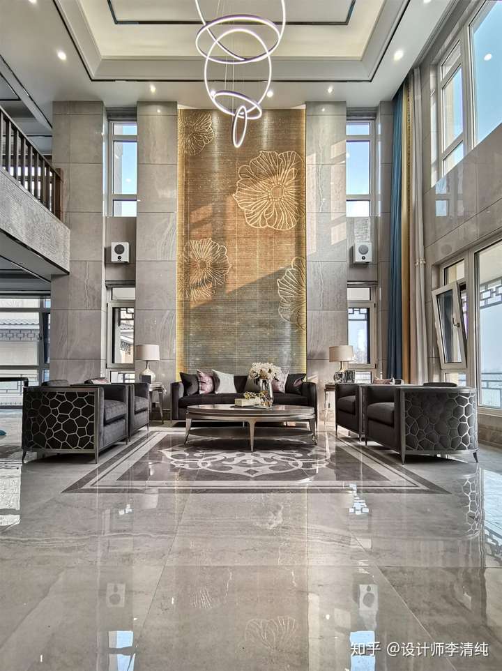 620㎡现代轻奢别墅,电视背景墙亮了